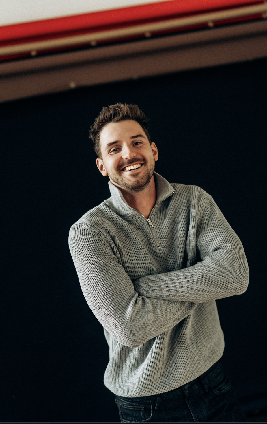 Від Barbie до парфумів Dior: що знаходили під подушкою українські зірки на День Святого Миколая